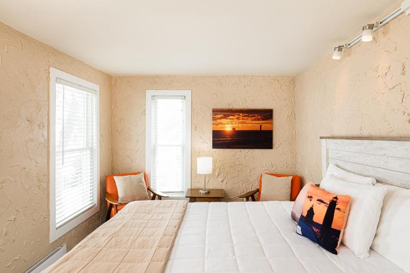 Deluxe Double Room with Sea View image 1
