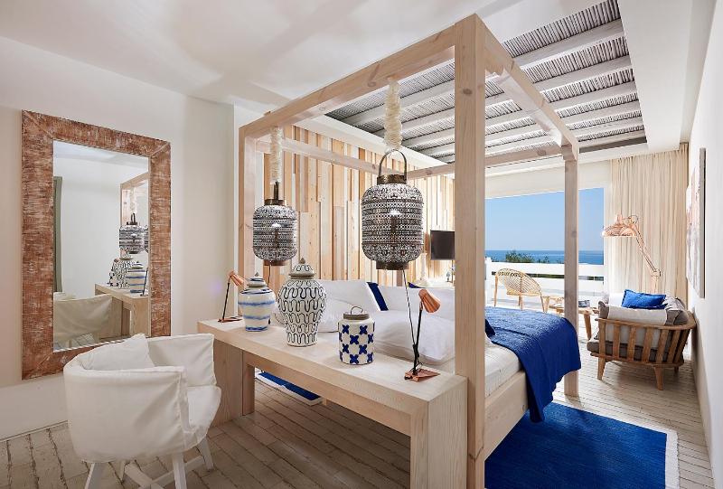 Superior Suite with Sea View image 1