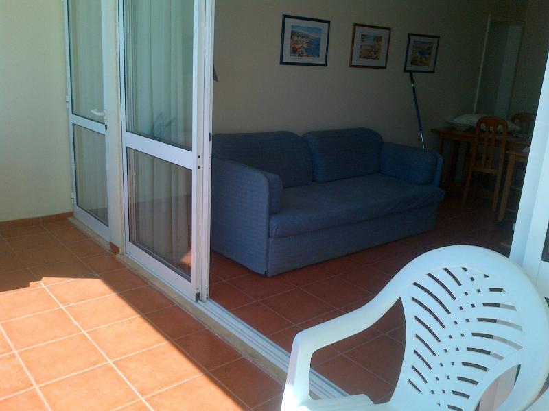 One-Bedroom Apartment with Sea View (2 Adults) image 2
