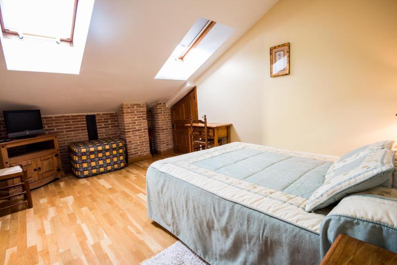 Double Room image 2