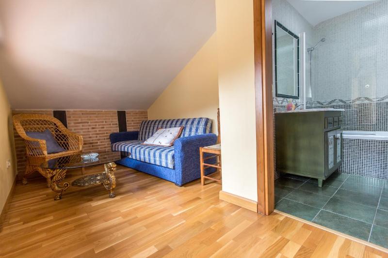 Classic Suite image 2