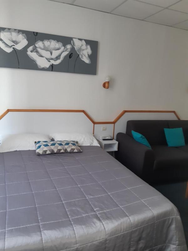 Superior Double Room image 1