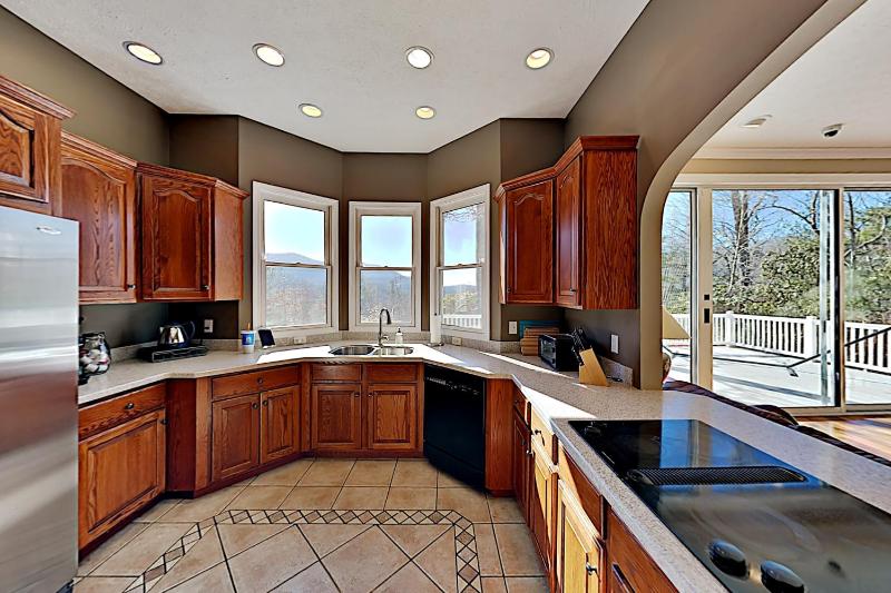Five-Bedroom House image 2