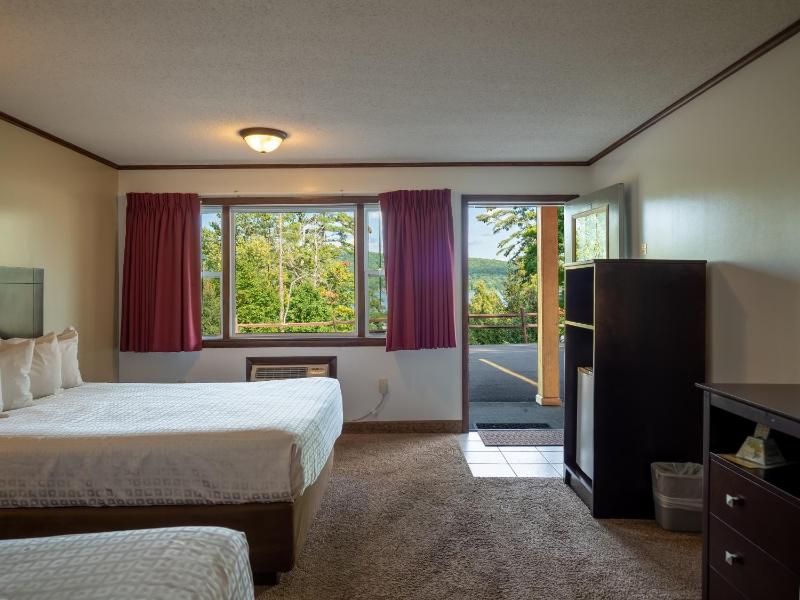 Standard Queen Room image 2