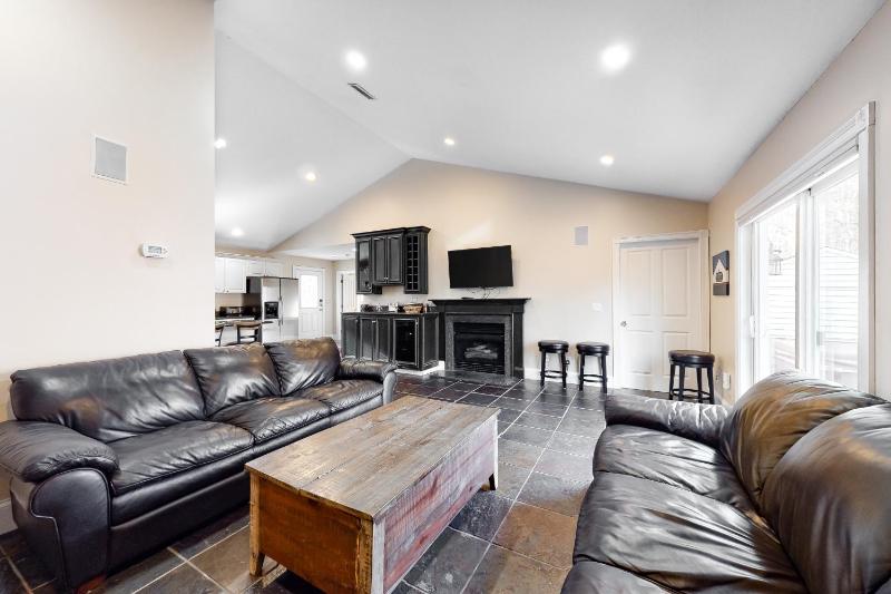 Five Bedroom House image 3