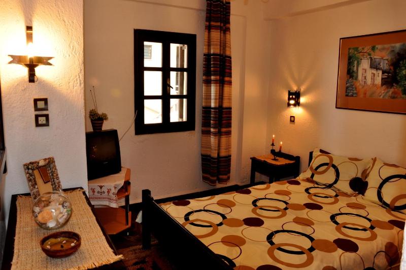 Apartment with Sea View (3 Adults) image 2
