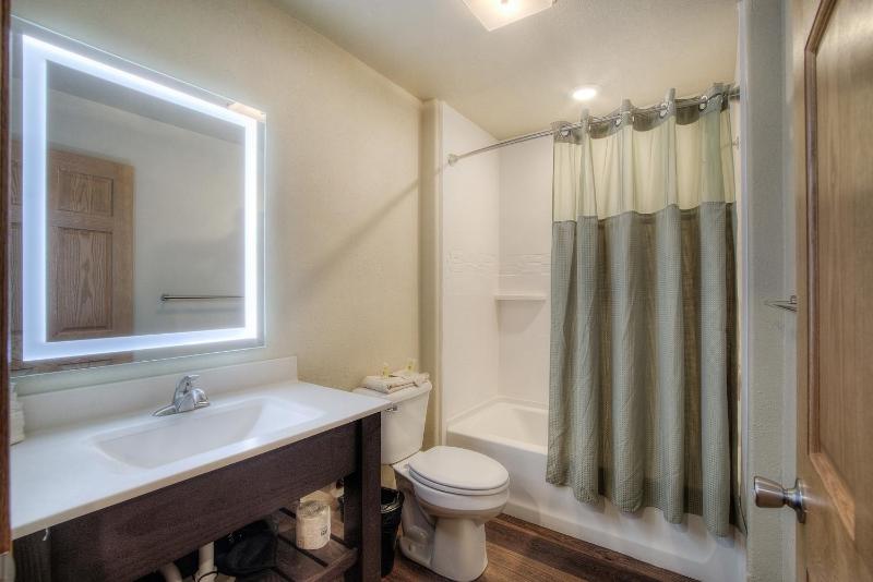 Two Queen Motel Room image 3