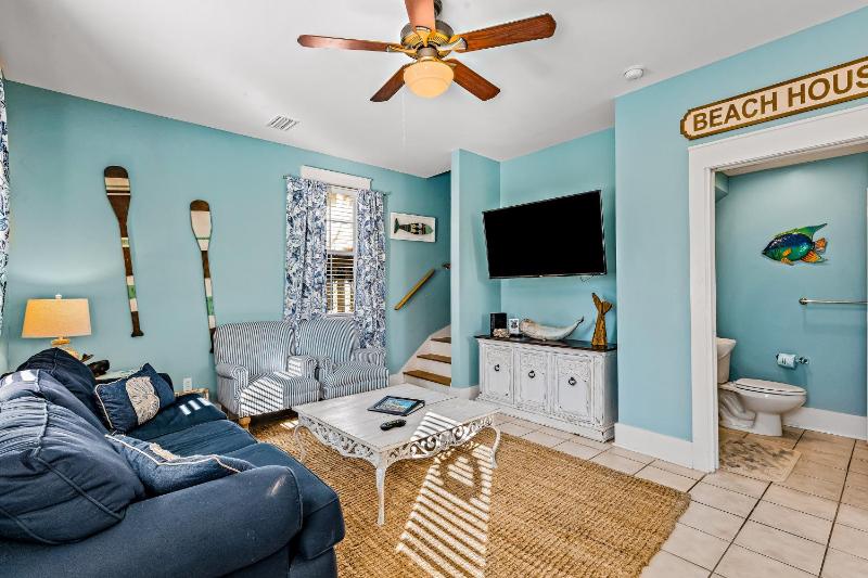 Two-Bedroom Bungalow image 1