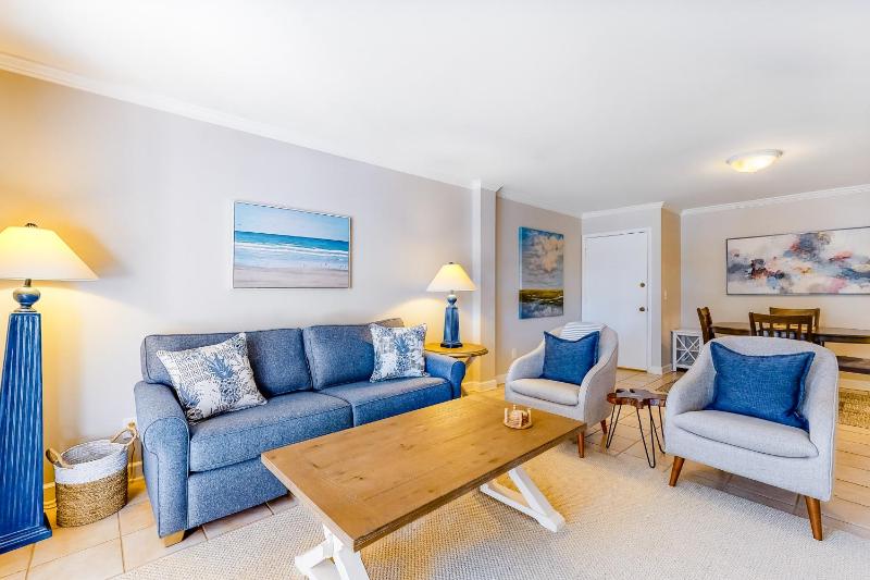 One-Bedroom Apartment image 3