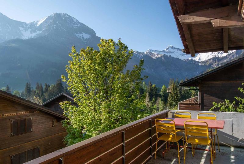 Apartment with Mountain View image 2