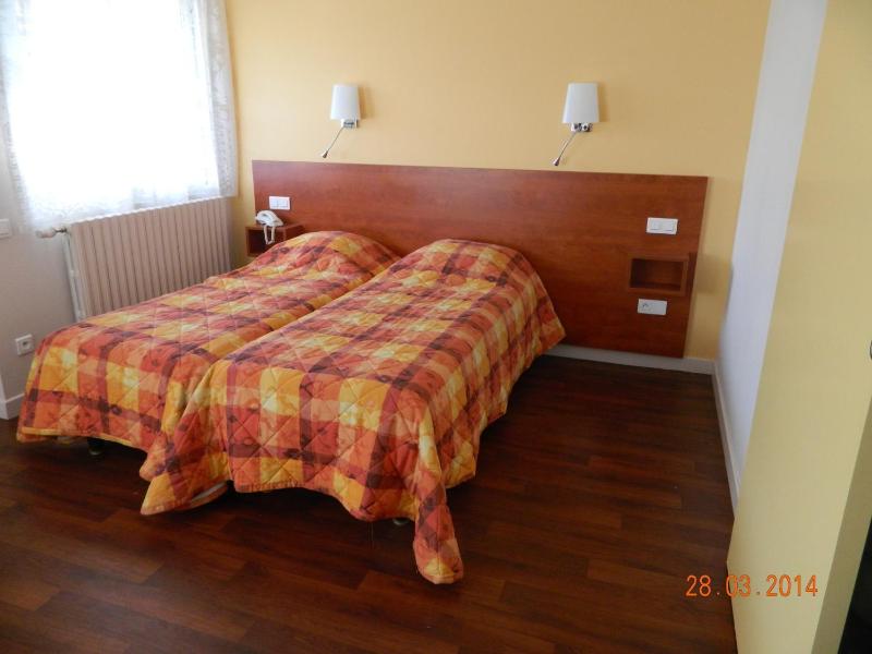 Twin Room - Disability Access image 3