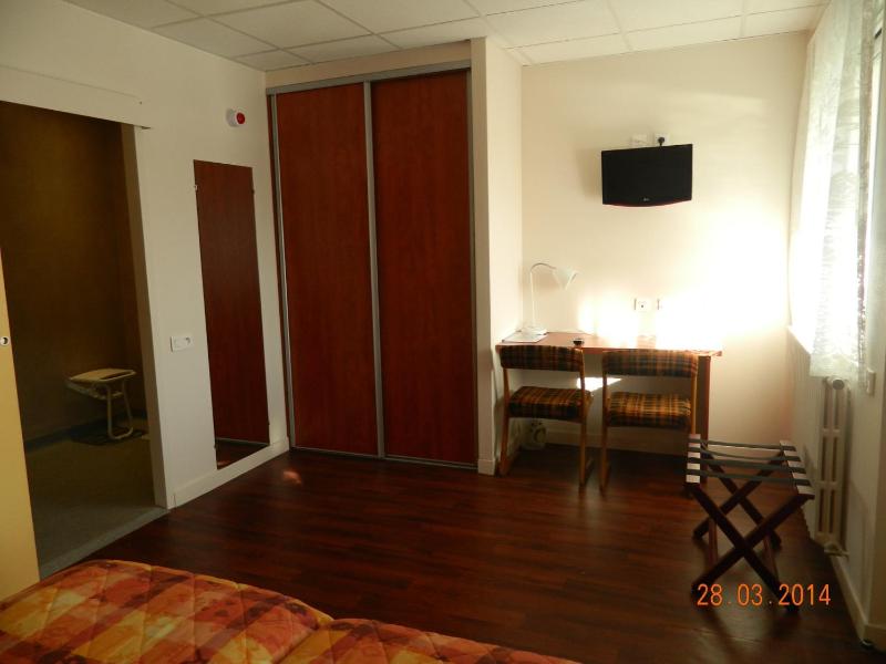 Twin Room - Disability Access image 4