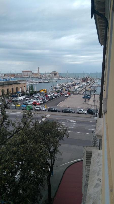 One-Bedroom Apartment image 3