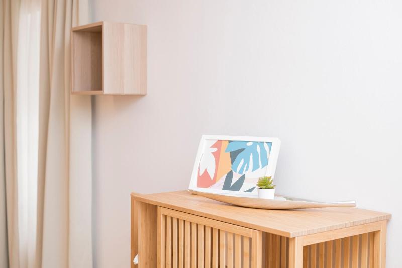 One-Bedroom Apartment image 4