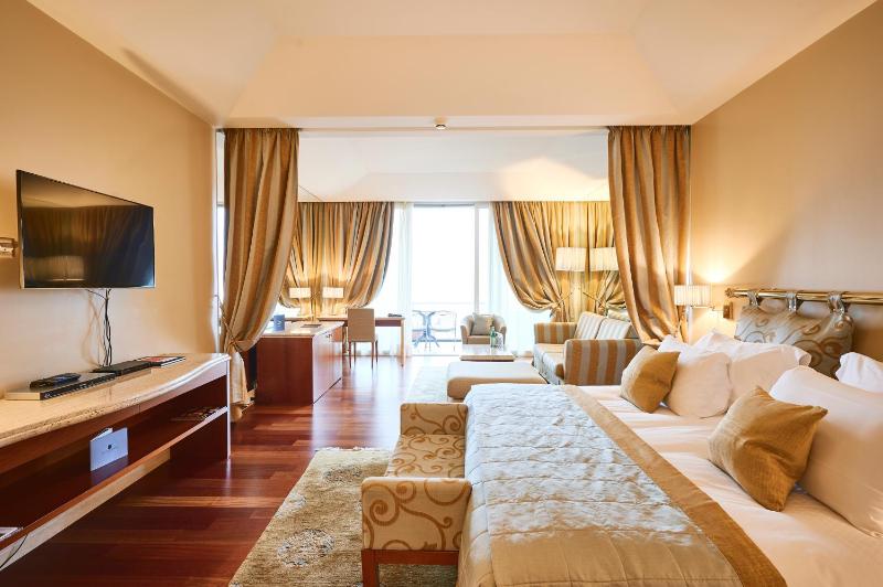 Villa Principe Leopoldo - image 19