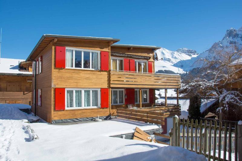 Apartment with Mountain View image 2