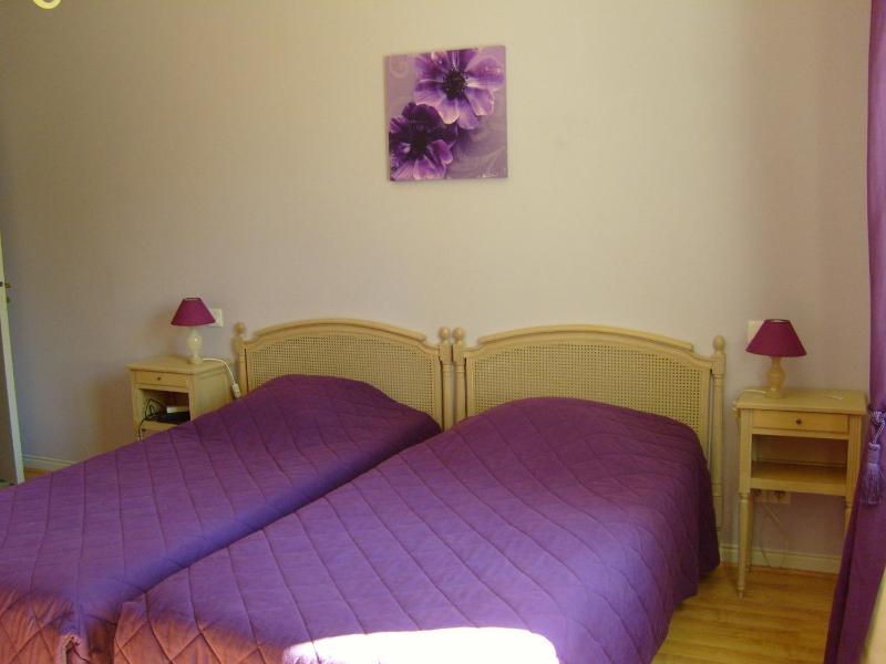 Twin Room image 1