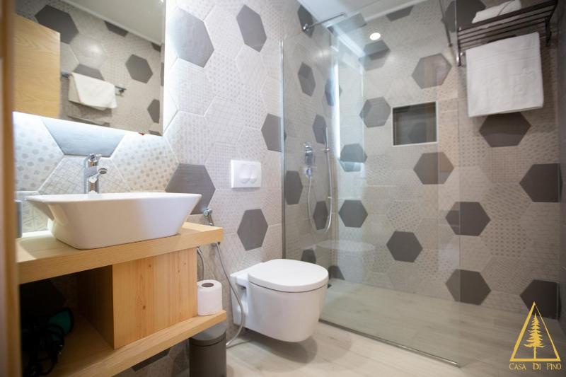 Junior Suite with Balcony image 3