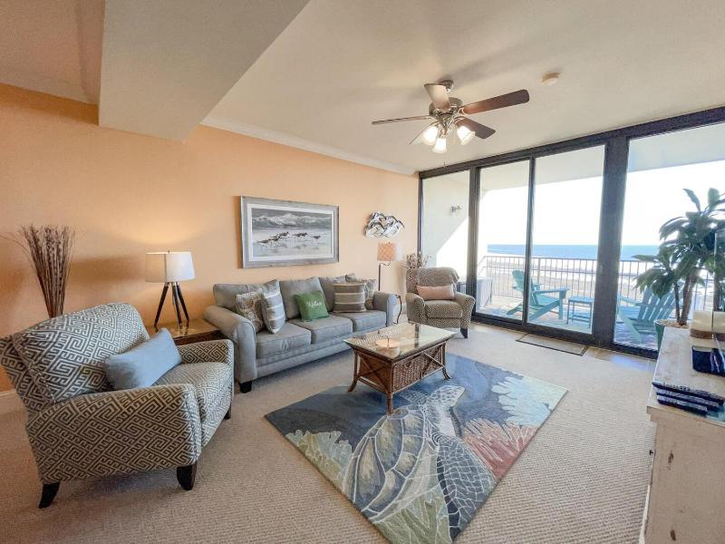 Two-Bedroom Apartment image 3