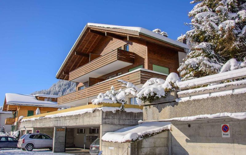 Apartment with Mountain View image 2