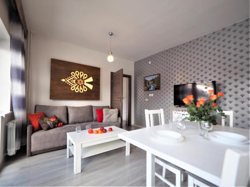Studio Apartment image 1