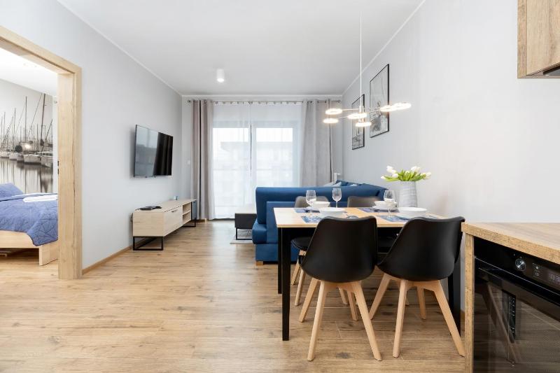 Apartamenty Gardenia Seaside 2 with Sea View by Noclegi Renters - image 11