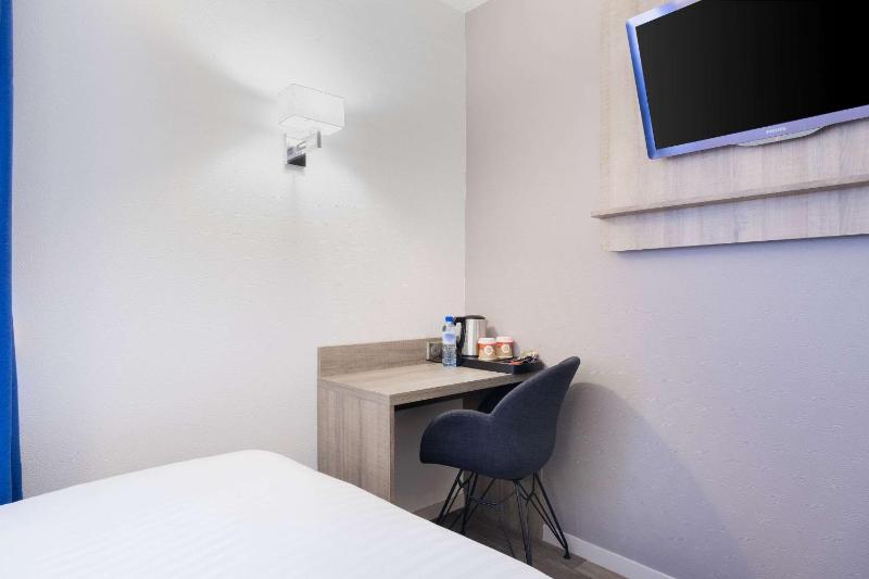 Hotel Le Circuit Le Mans - image 20