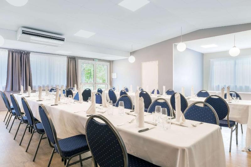Hotel Le Circuit Le Mans - image 35