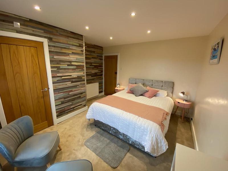 Double Room with Sea View image 2