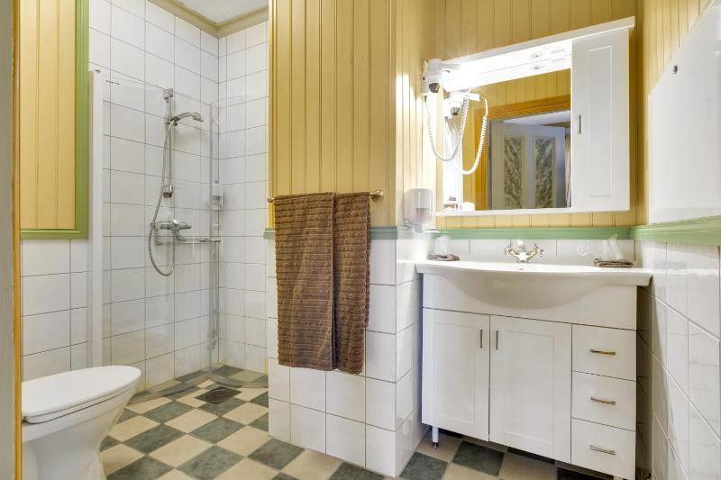 Junior King Suite with Sea View image 3