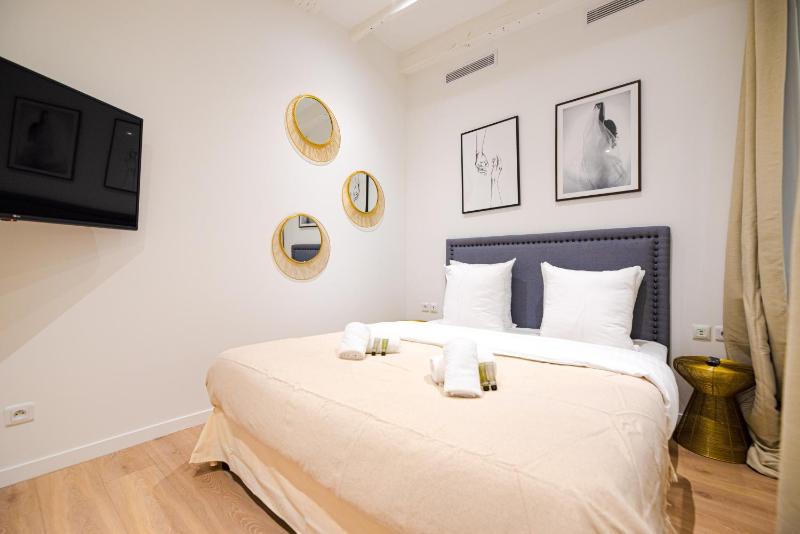 Deluxe Apartment image 2