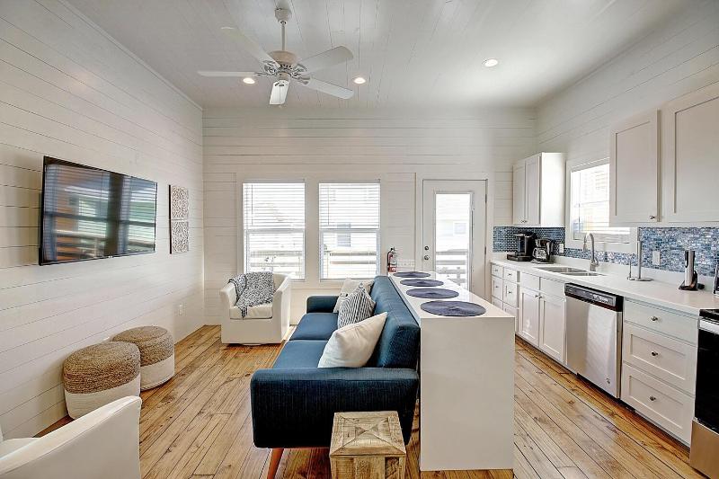 Two-Bedroom Bungalow image 3