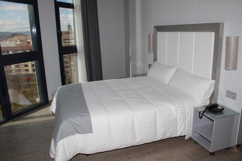 Executive Suite image 4