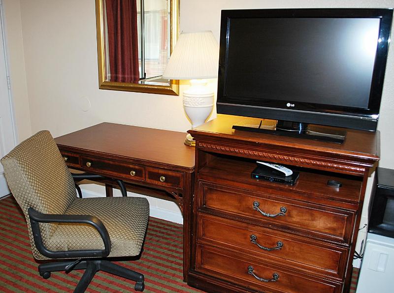 King Room - Non Smoking image 2