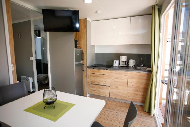Studio with Garden View image 4