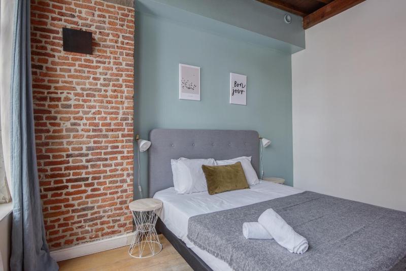 Three-Bedroom Apartment image 3
