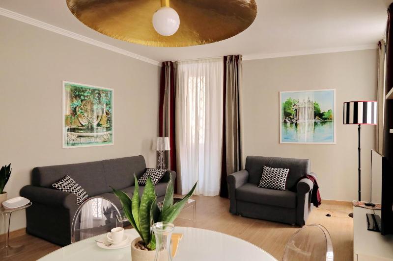 One-Bedroom Apartment image 3