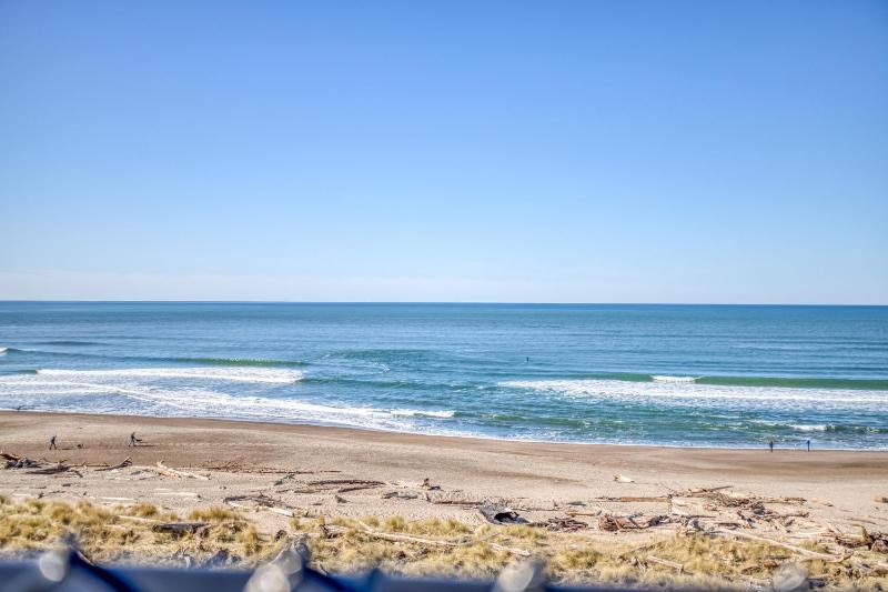 Pacific Drift - image 7