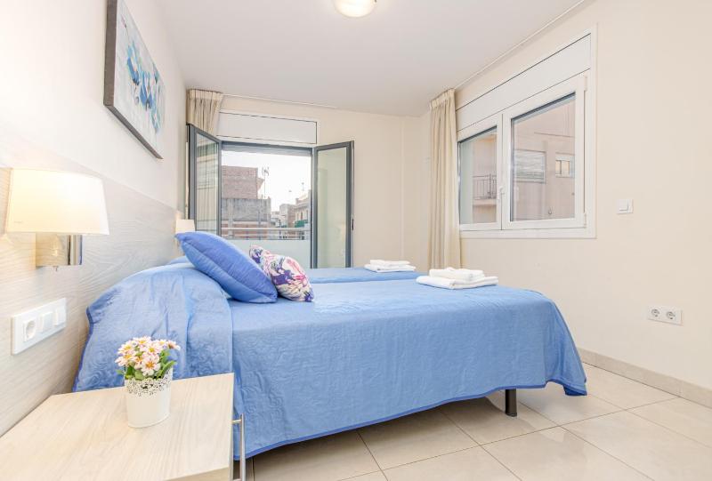 Apart-rent Apartamento Francesc Macia 2003 cerca de la playa - image 15