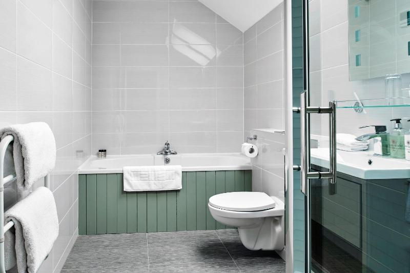 Superior Double or Twin Room with Garden View image 3