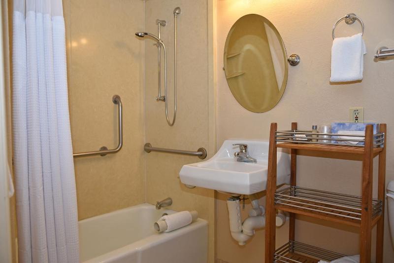Nautilus Inn - image 30