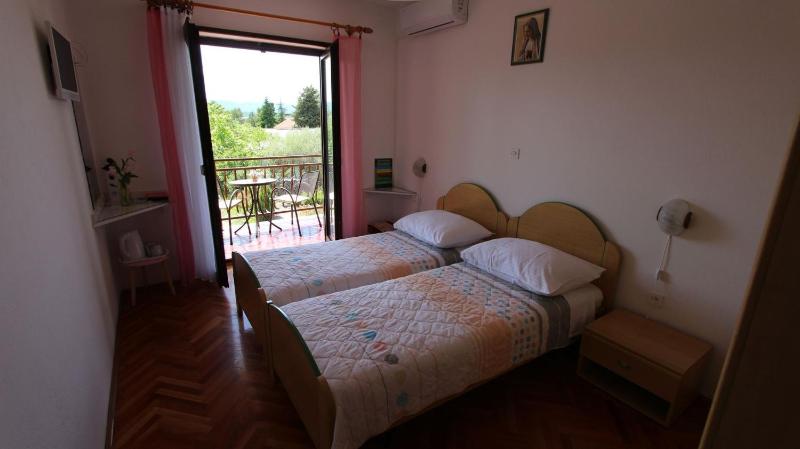 Apartments and Rooms Jelka - image 32