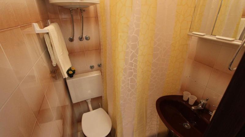 Apartments and Rooms Jelka - image 15