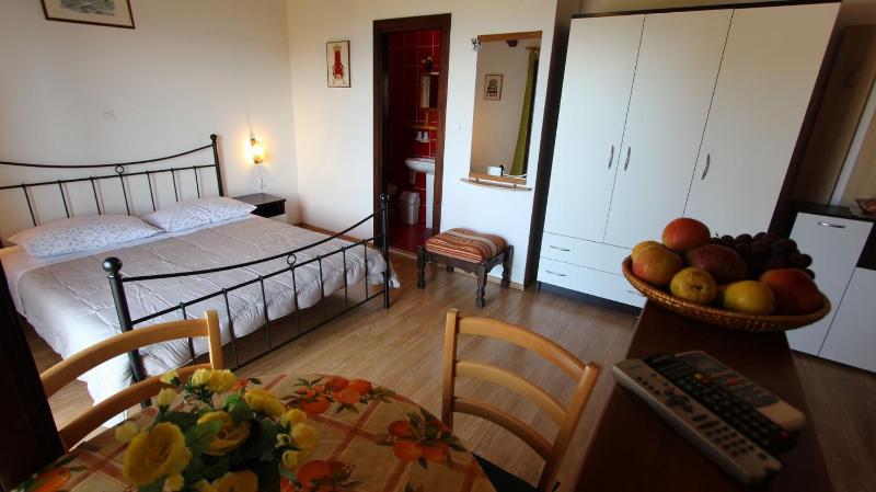 Apartments and Rooms Jelka - image 37