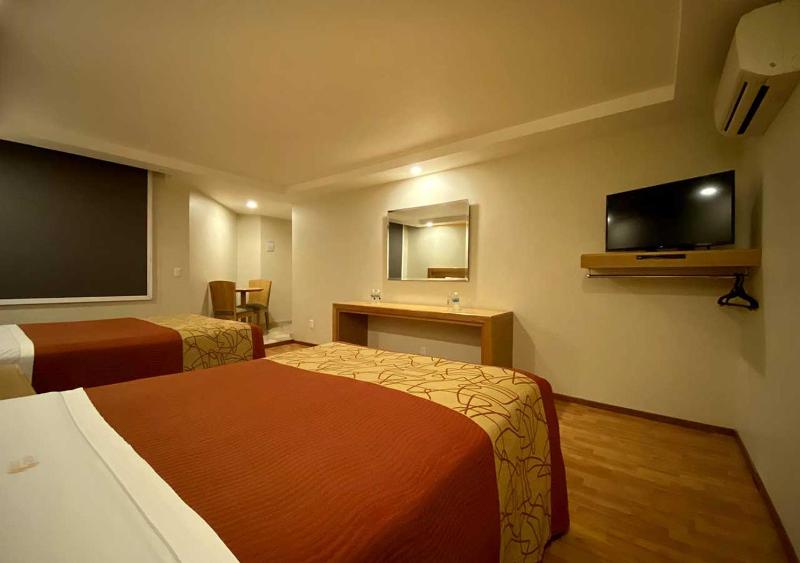Hotel Lord - image 40