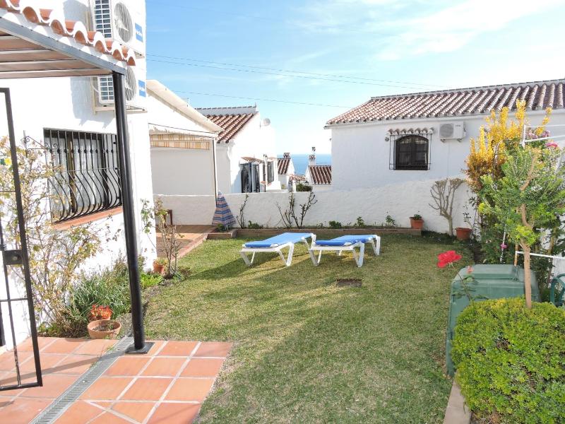One-Bedroom Villa (2 adults + 1 child) image 2