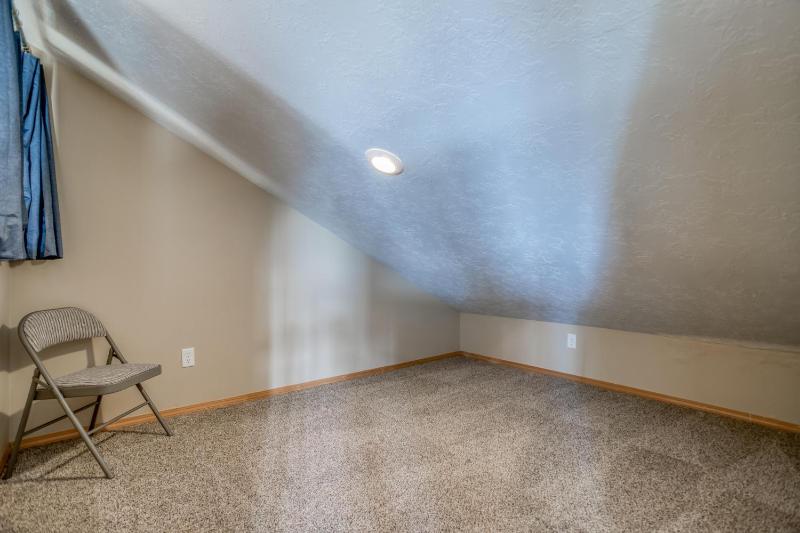 Hubbert Hideaway - image 14