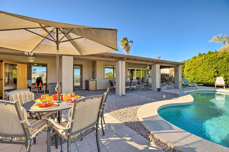 Stunning Fountain Hills Home Pool and Mountain View Images