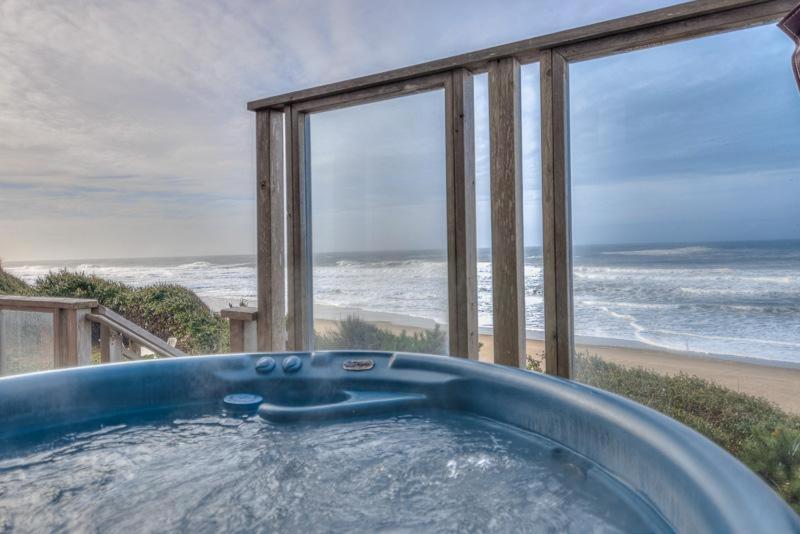 Surfers View - image 30