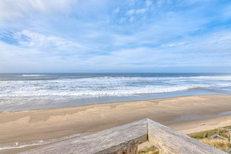 Surfers View - image 26